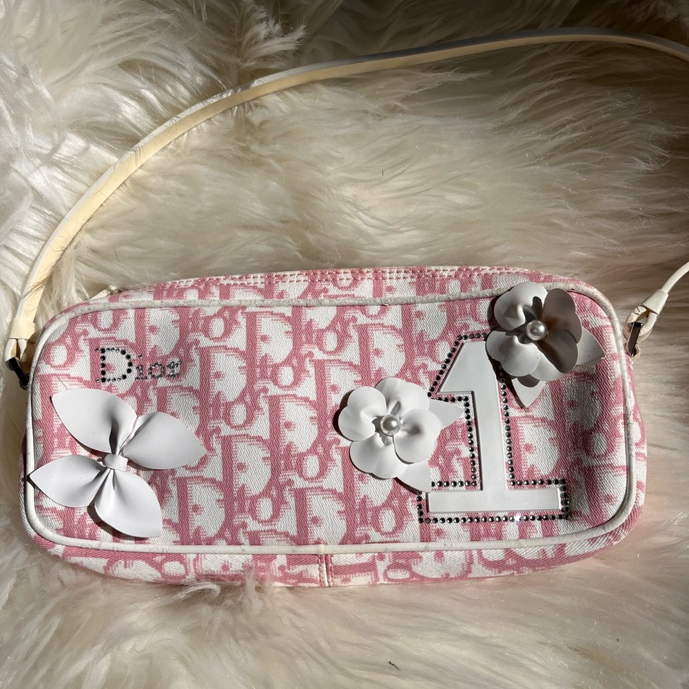 Dior By John Galliano 🎀💕✨ 👧
RARE ‼️
CHRISTIAN DIOR
Monogram Girly Pochette Pink - Picture 8 of 16